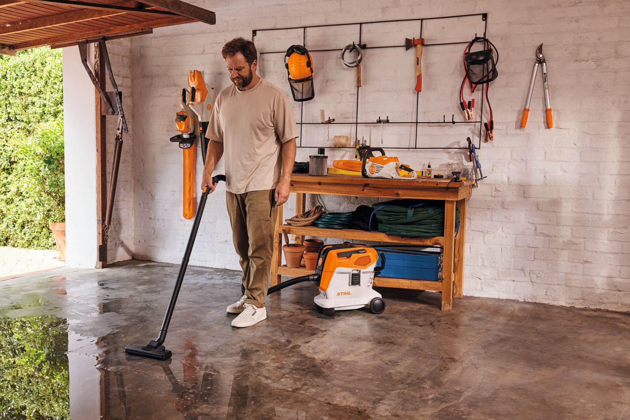 Aspirateur eau et poussière sur batterie SEA 60 L