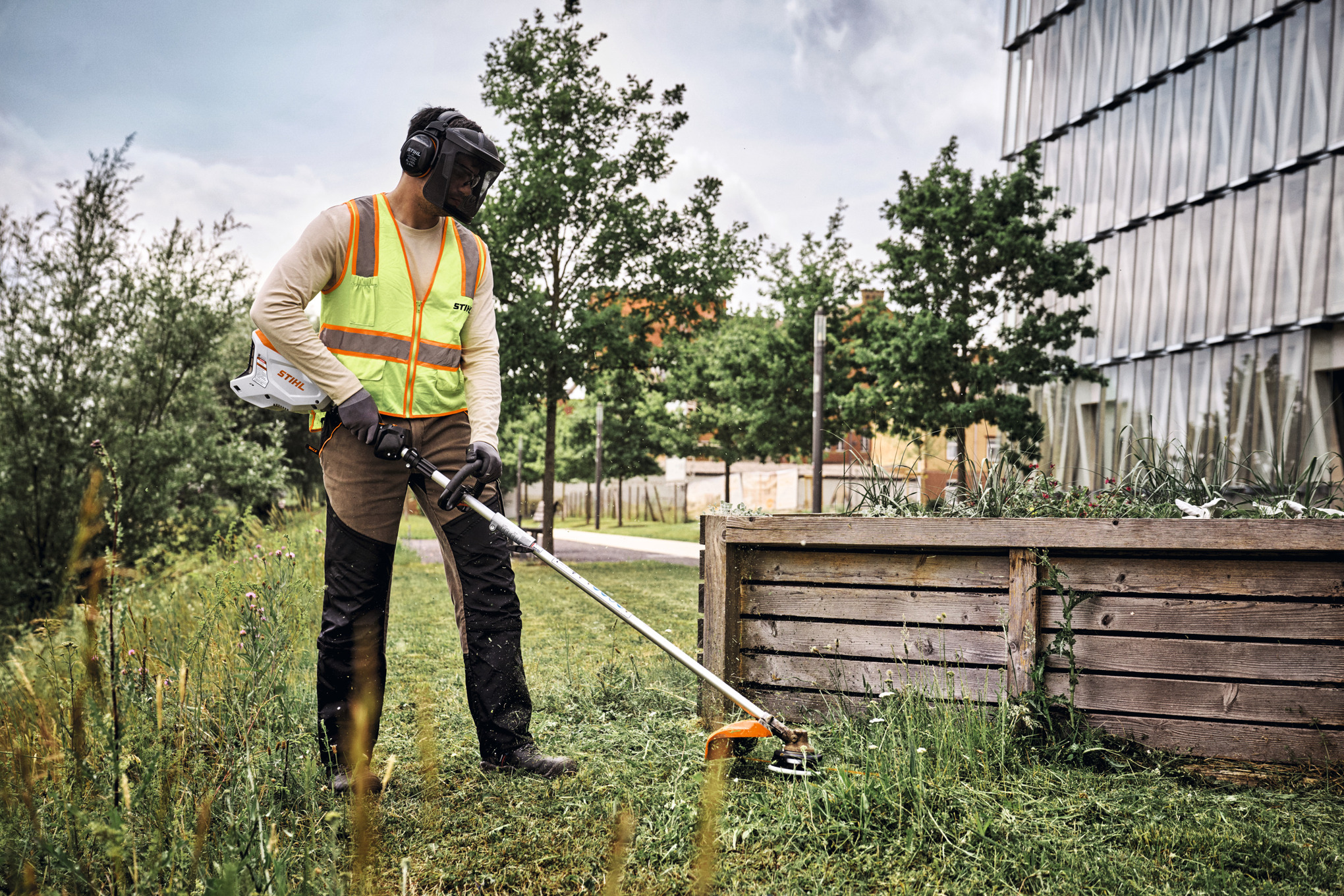 KMA 140 R accucombimotor