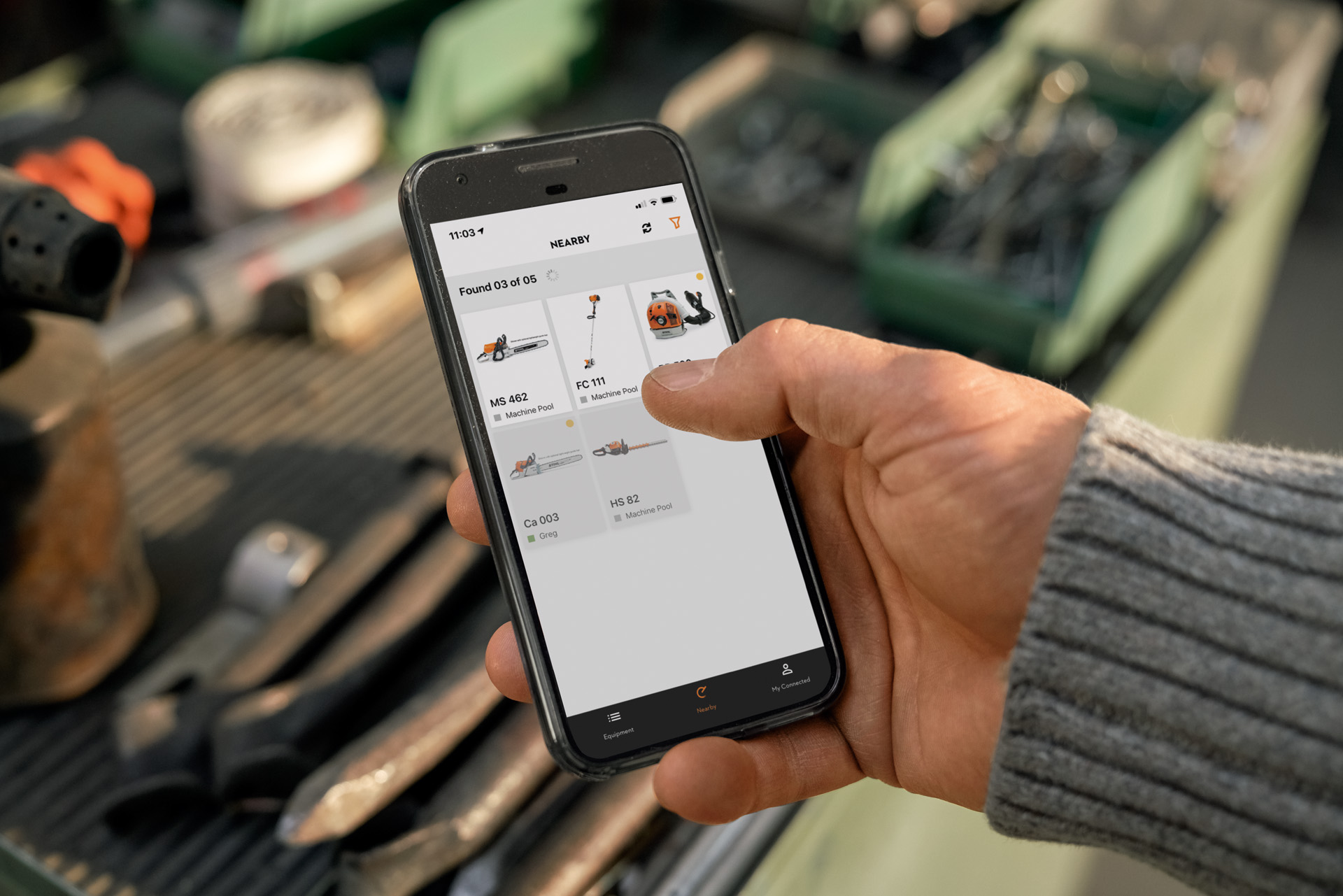 STIHL Connected app wordt op de smartphone gebruikt