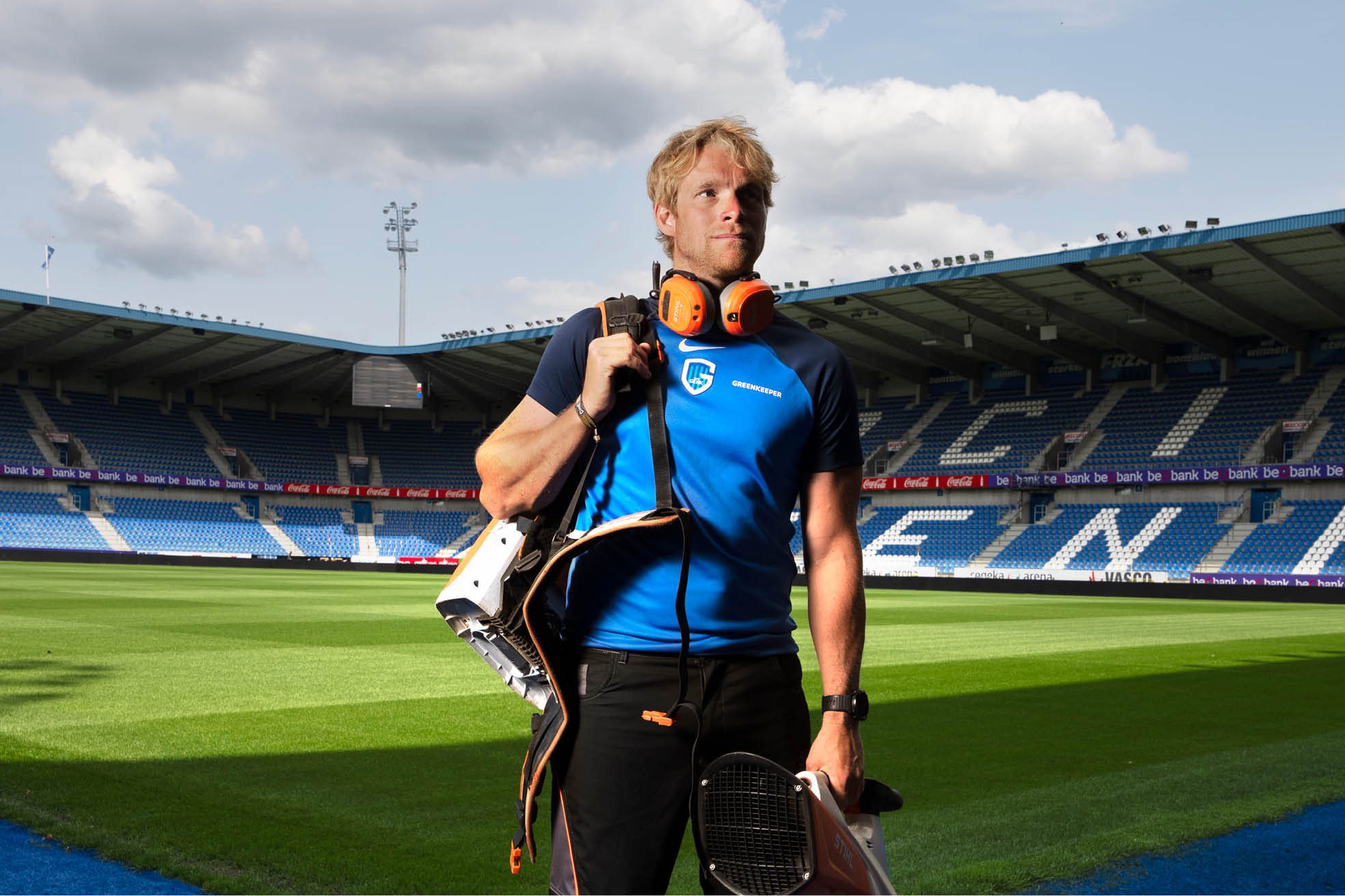 Als Head Groundsman houdt Eddy de voetbalvelden van eersteklasser Genk in topconditie