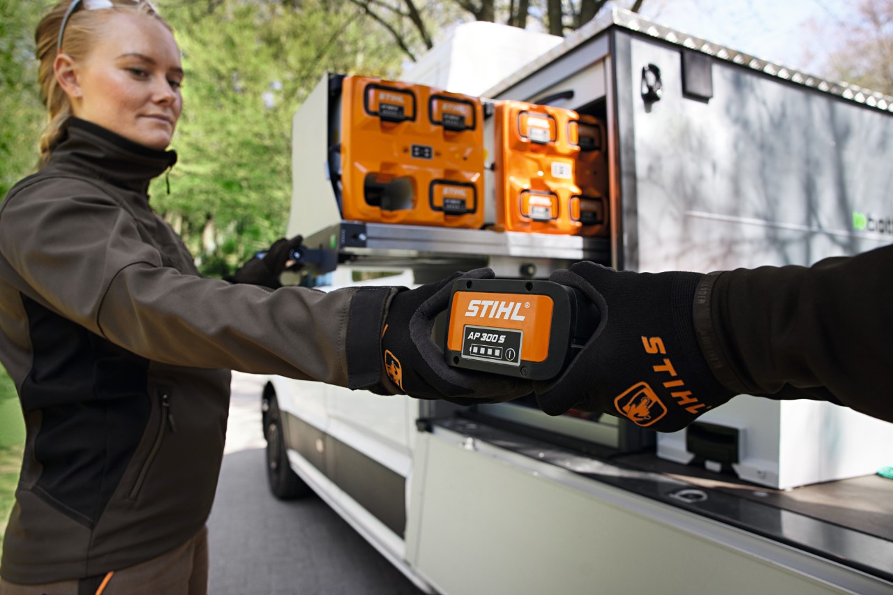 Le bottTainer vous permet de ranger et charger vos batteries en toute sécurité.