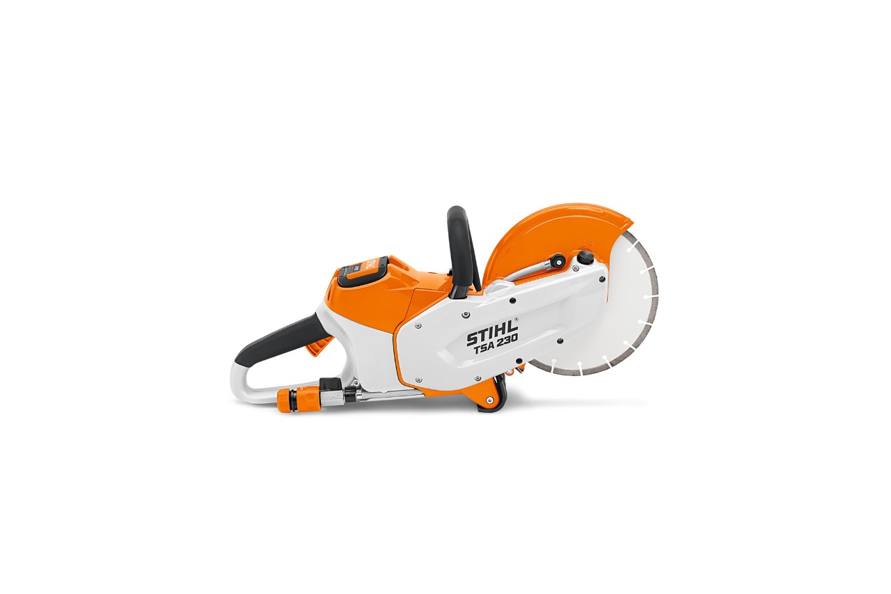 STIHL TS 800 doorslijper voor een witte achtergrond